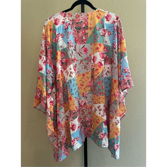 Size XL/1XL Umgee Mixed Patch Floral Print Kimono - Picture 6 of 8
